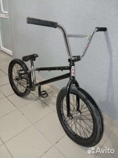 Трюковой велосипед BMX