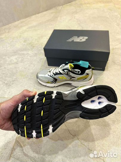 Кроссовки NB 530 Silver Yellow