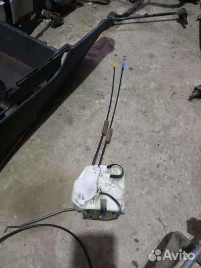 Mitsubishi asx замок двери