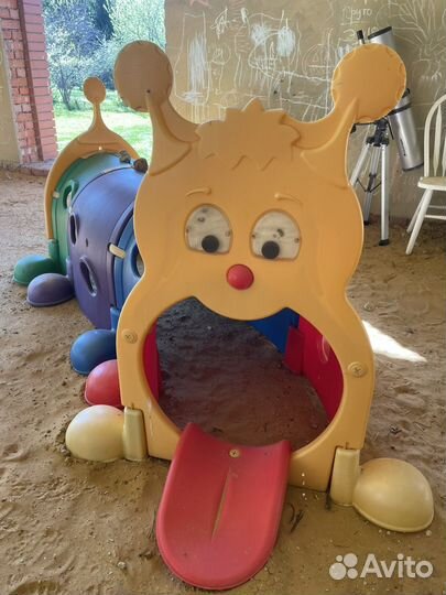 Уличная игрушка гусеница для ползания