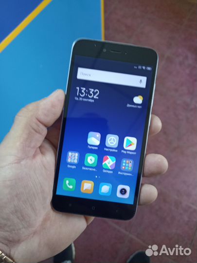 Телефон Xiaomi redmi 5a