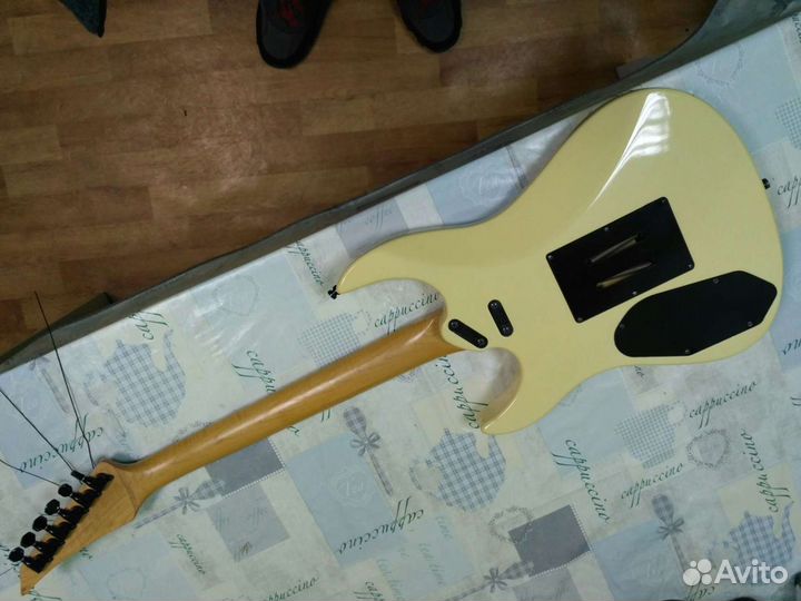 Электрогитара Yamaha RGX 610 M. С одним звукоснима