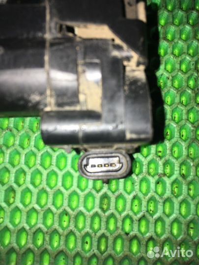 Замок двери передний левый Chevrolet Lacetti F16D3