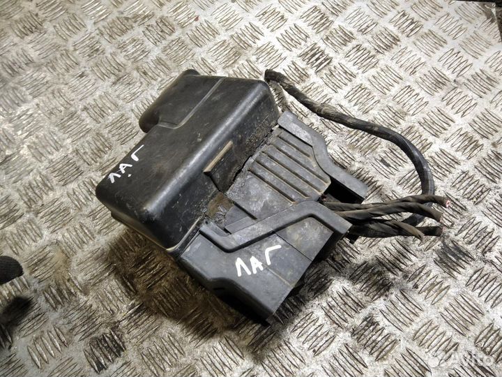 Блок предохранителей Renault Laguna 2