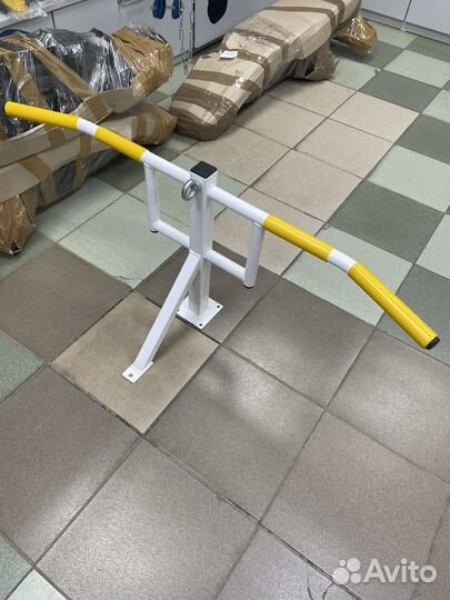 Турник одноконсольный