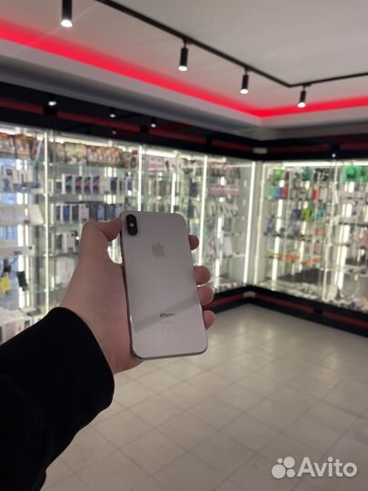iPhone X 256GB Silver Ростест б/у, кредит