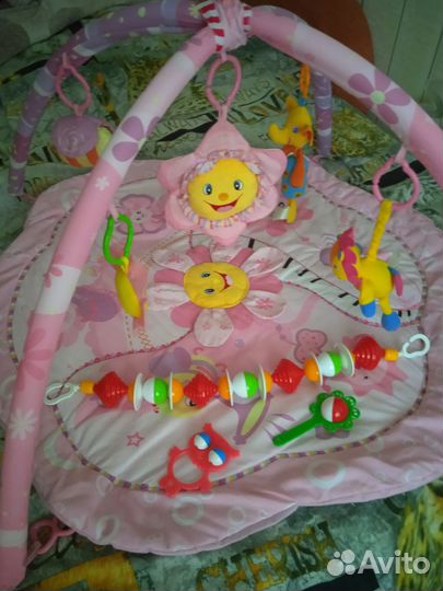 Развивающий коврик + игрушки