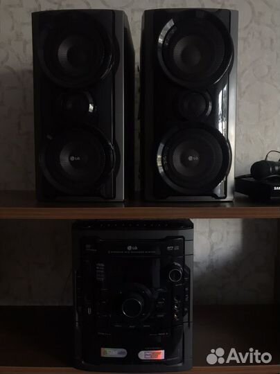 Музыкальный центр, видеоплеер samsung