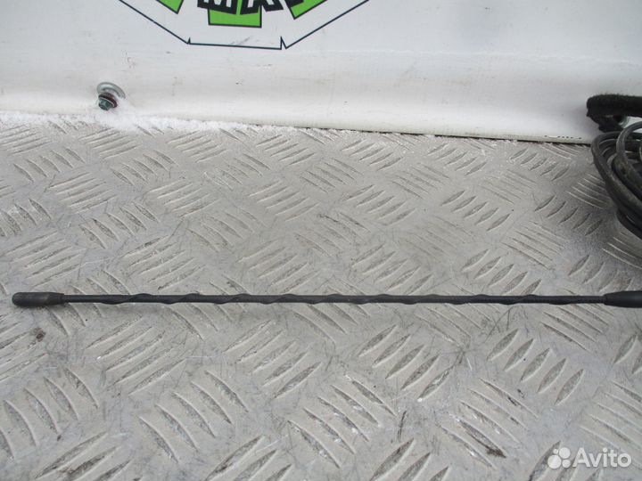 Антенна в крышу Citroen C4 2007г