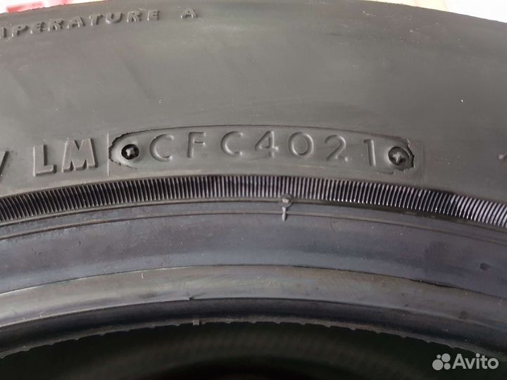 Bridgestone Potenza Adrenalin RE004 215/55 R17 94W
