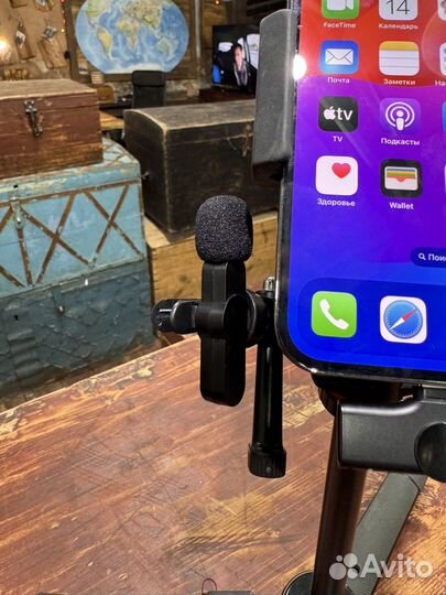 Беспроводной петличный микрофон iPhone