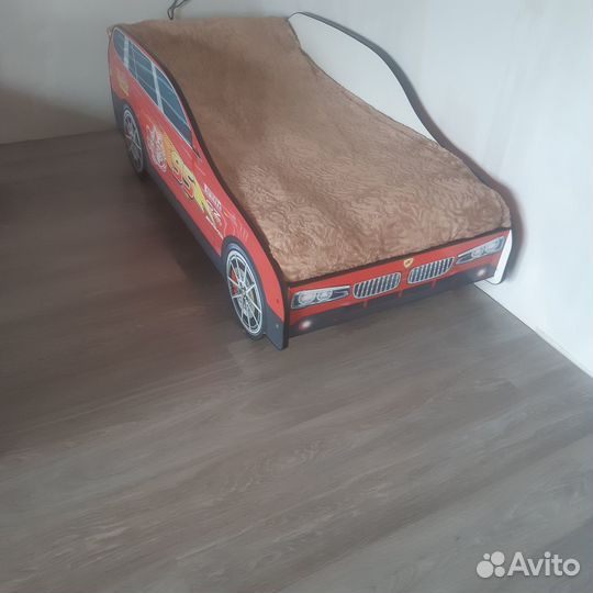 Продам детскую кровать