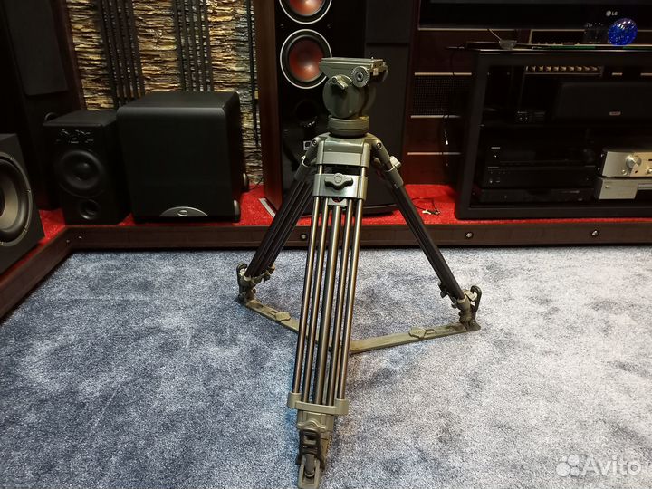 Штатив для камеры libec T72