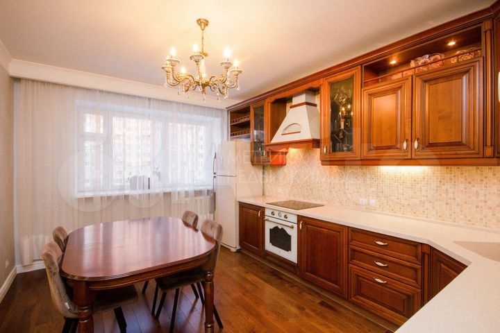 4-к. квартира, 114,4 м², 5/9 эт.