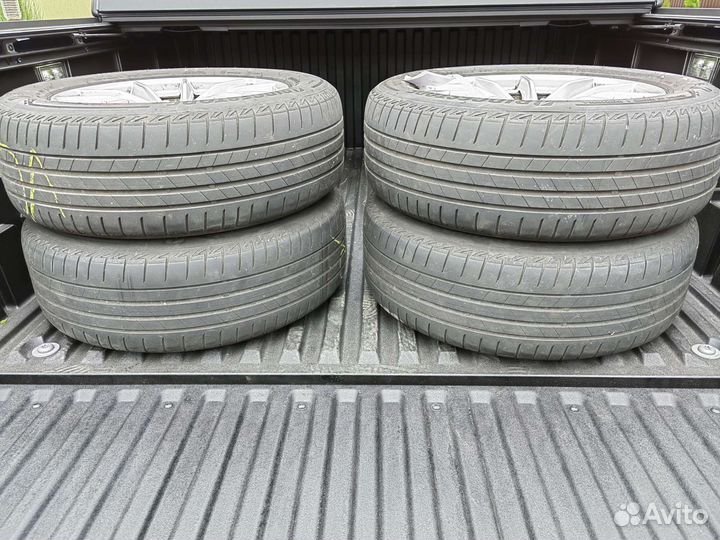 Колеса в сборе BMW 320 G20 205/60 R16