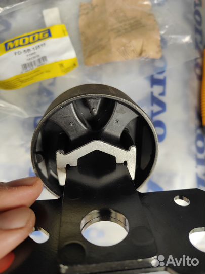 Сайлентблоки подвески 2шт Volvo xc60 xc70 s60 s80