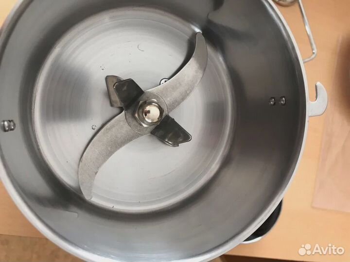 Мельница для сахара,орехов.Мукомолка.Измельчитель