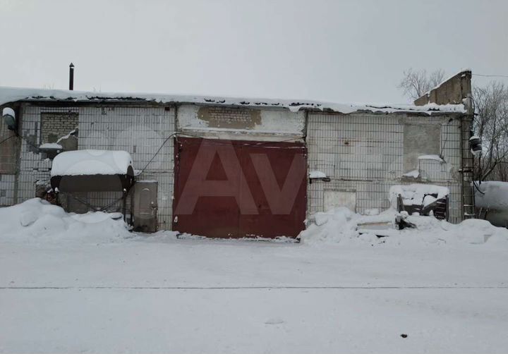 Гараж, > 30 м²