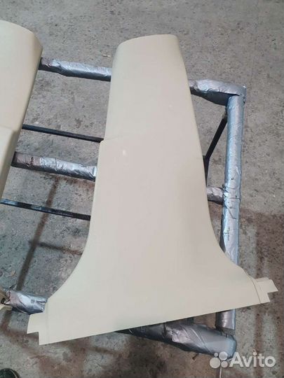 Обшивки стоек на Лексус is 2006г -2010