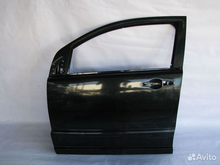 Dodge Caliber Дверь передняя левая