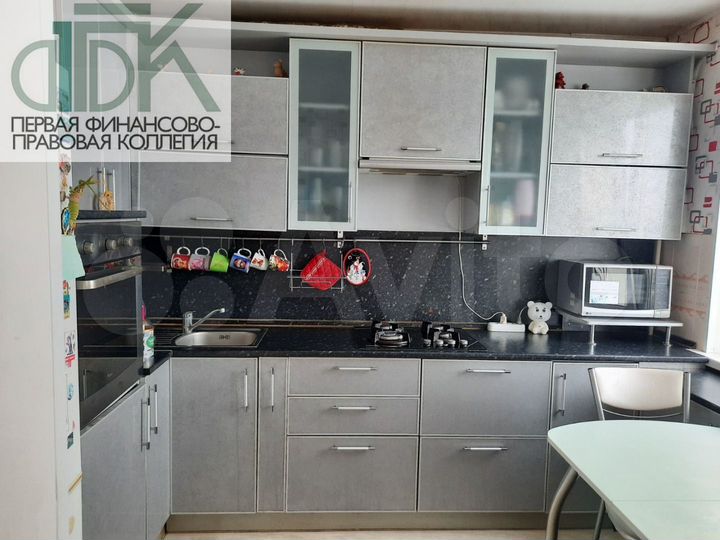3-к. квартира, 64 м², 9/9 эт.