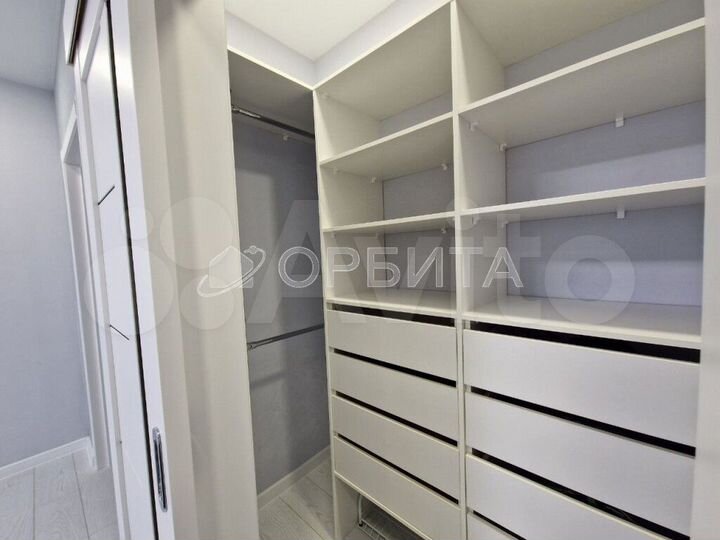 3-к. квартира, 132,6 м², 12/17 эт.