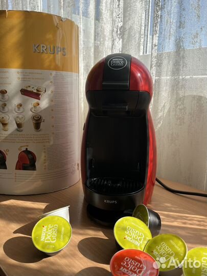 Капсульная кофемашина dolce gusto новая