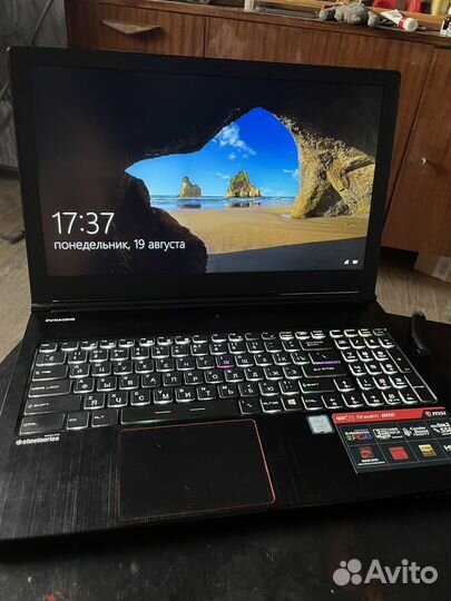 Игровой ноутбук MSI