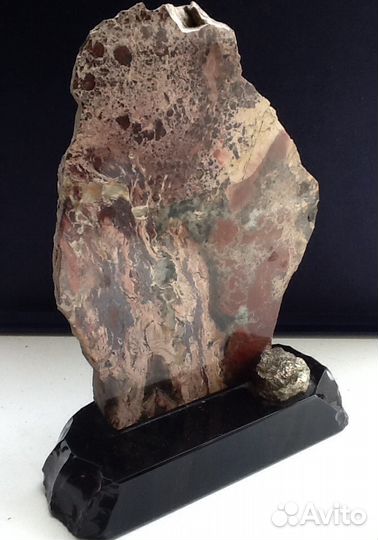 Композиция южно-уральская яшма натуральный камень