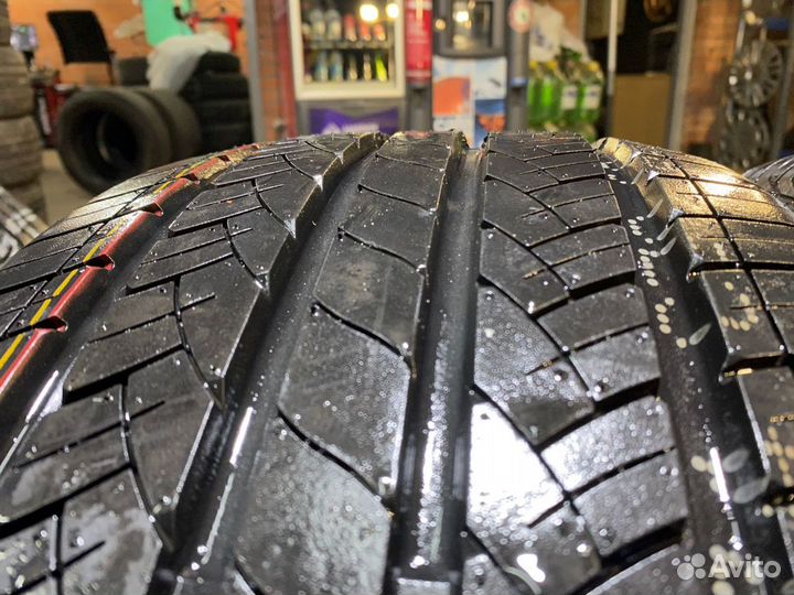 Westlake SA07 245/40 R18 97Y