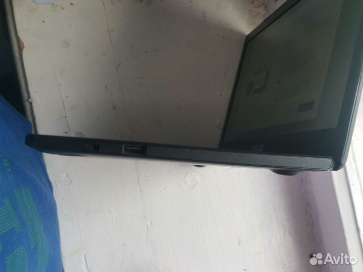 Ноутбук asus