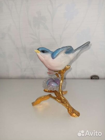 Статуэтка птичка с гнездом Малайзия