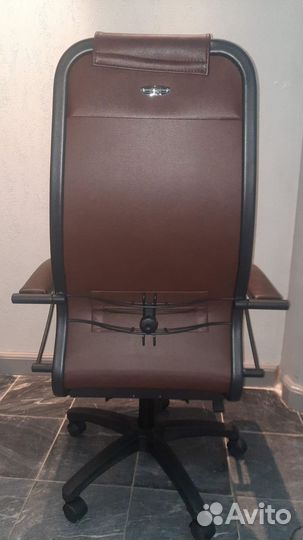 Кресло компьютерное офисное Metta к.28