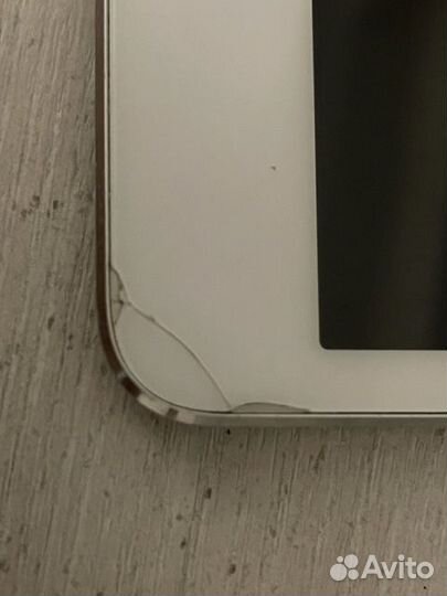 Продам iPad-mini первое поколение (16Gb)