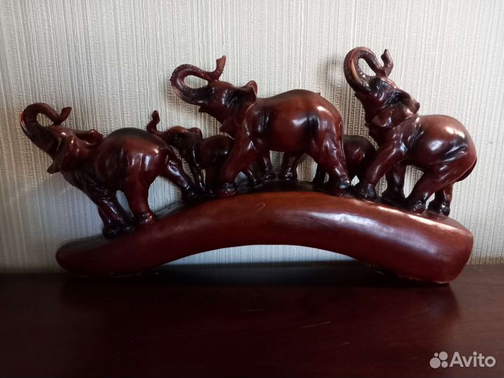 Статуэтка слоники