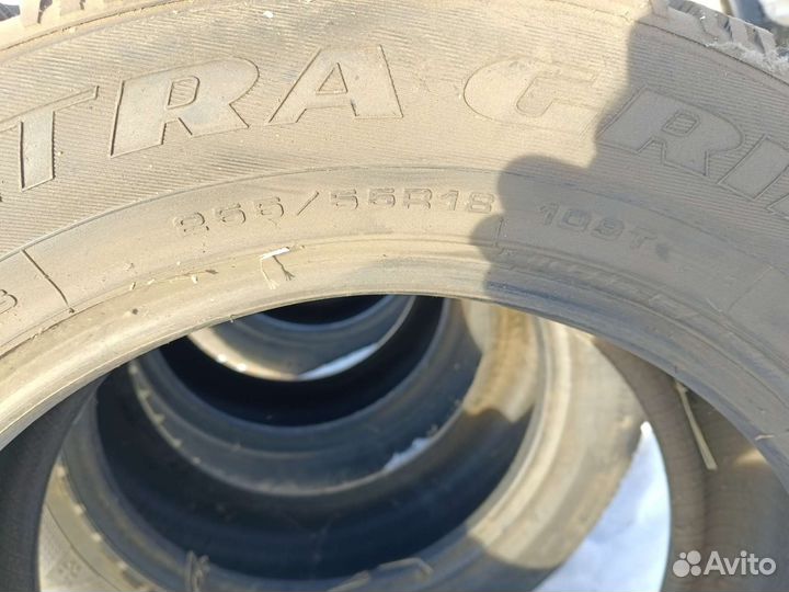 Goodyear UltraGrip 500 255/55 R18