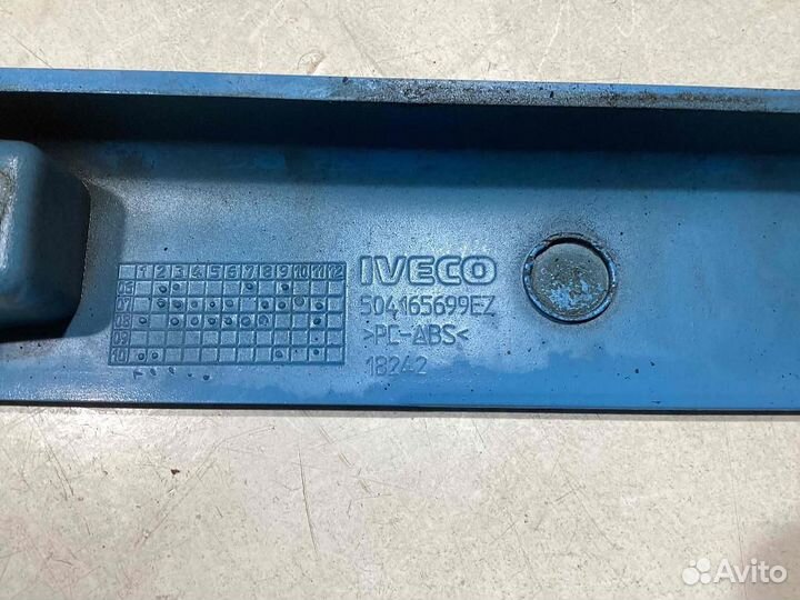 Накладка угла кабины левая Iveco Stralis