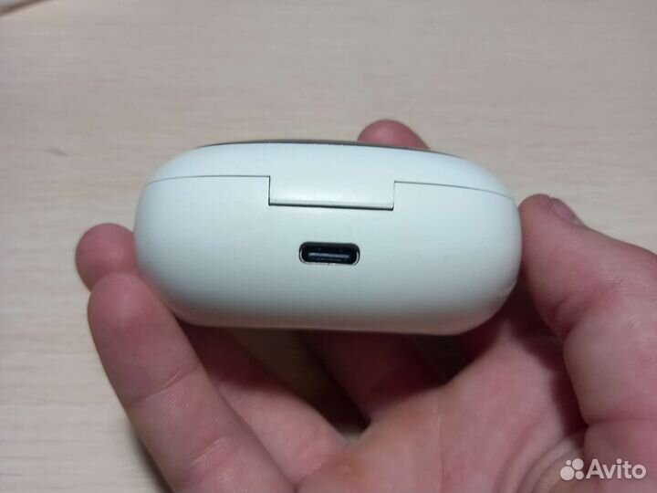 Продам наушники хорошое состояние