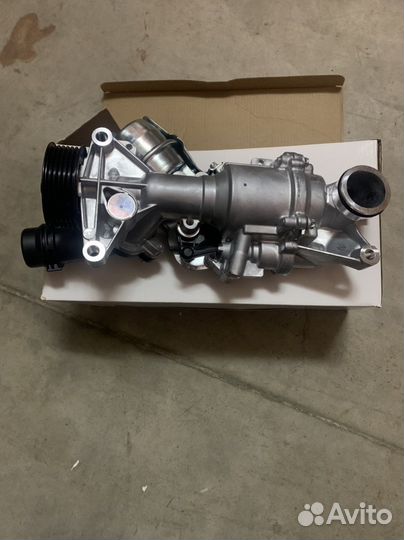 Помпа охлаждения Мерседес ом274