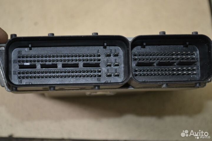 Блок управления двигателем (эбу) VW Touran 2