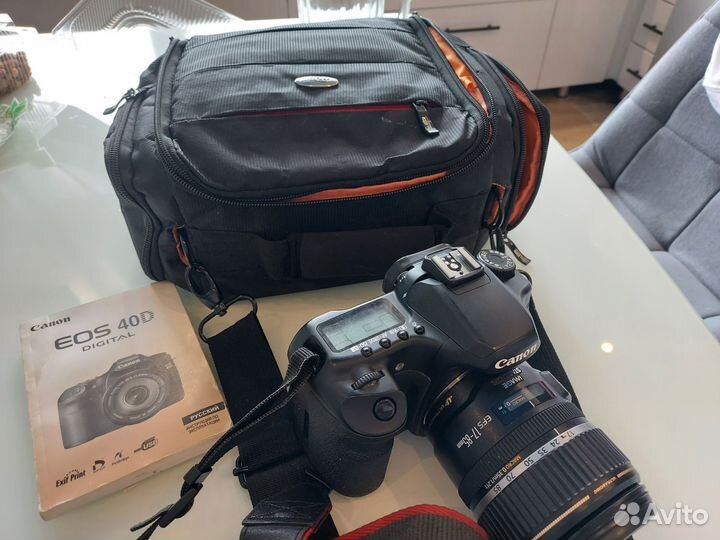 Зеркальный фотоаппарат Canon 40D