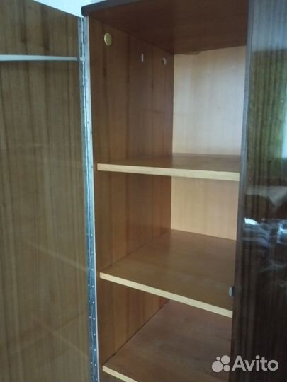 Шкаф