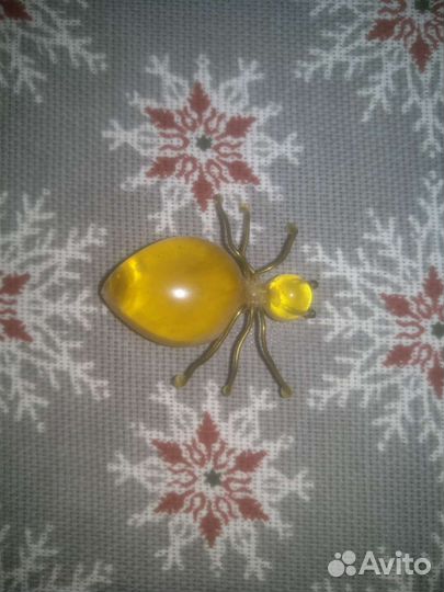 Брошь СССР жук бакелит