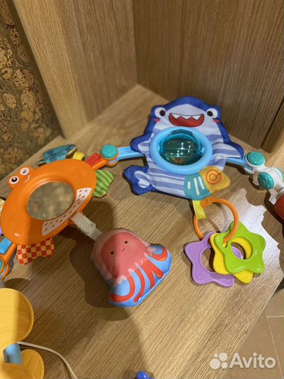 Развивающая дуга с игрушками