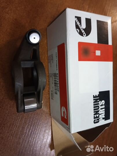 Коромысло впускного клапана 5271540 Cummins ISF2.8