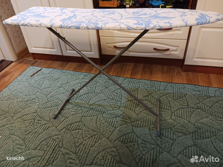 Гладильная доска в хорошем состоянии