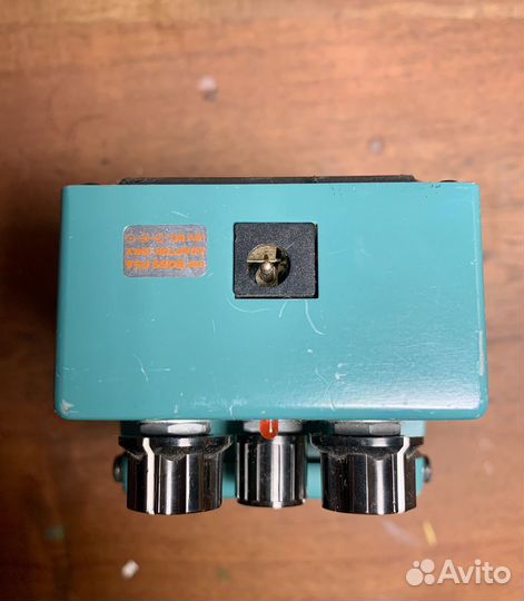 Гитарная педаль boss TR-2