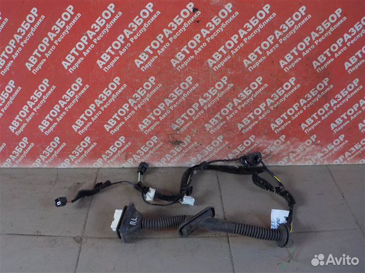 Проводка двери передняя левая Renault Sandero 2