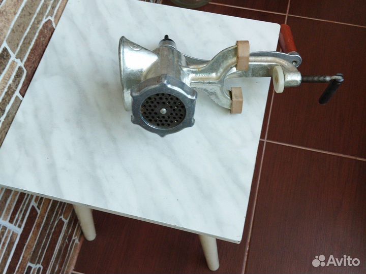 Мясорубка ручная