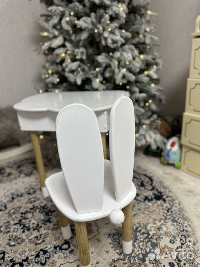 Детский стол и стул